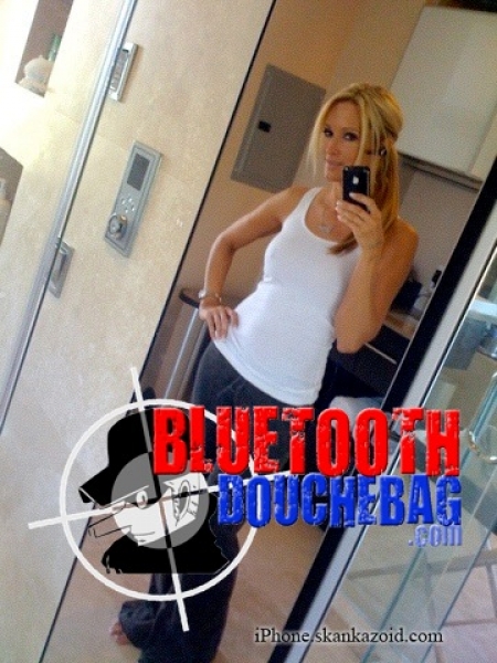 twitter_iphonebabes_hotgirl_bluetooth-wm